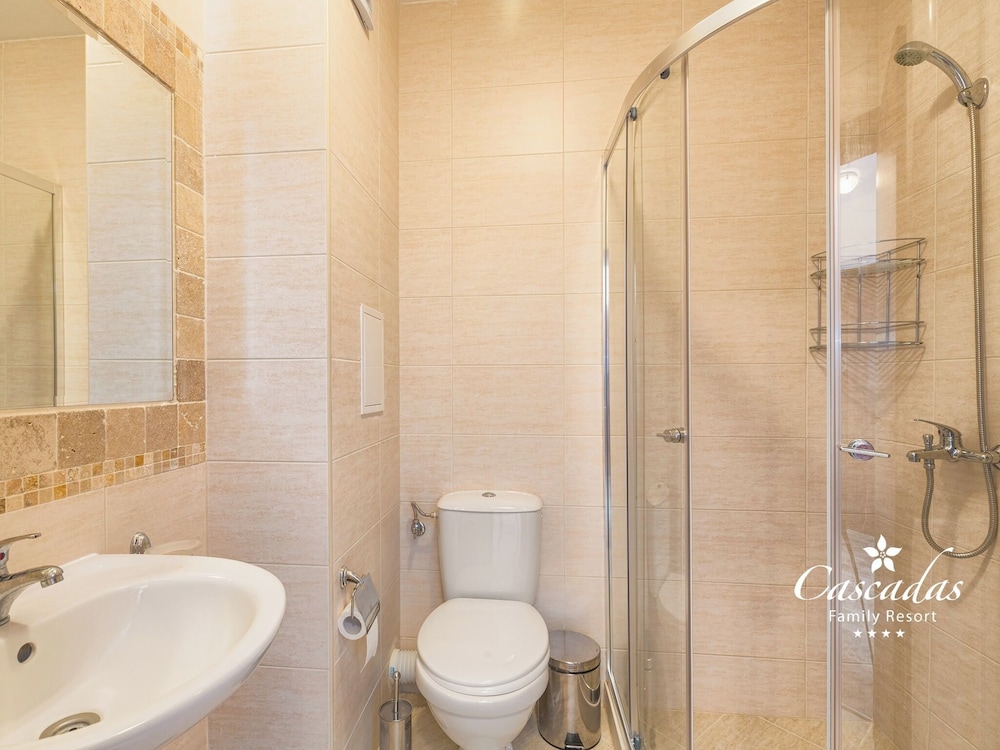 2 BEDROOMS, APARTMENT, 2 DOUBLE BEDS, SOFA