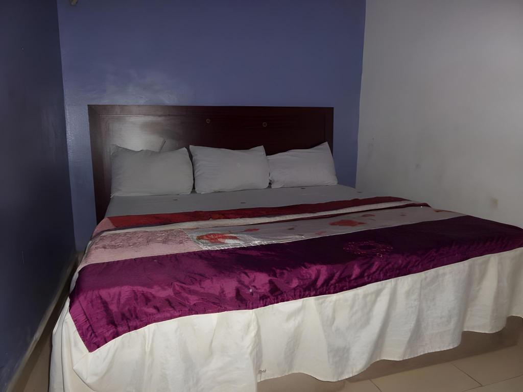 Time View Hotel & Suites 7/17