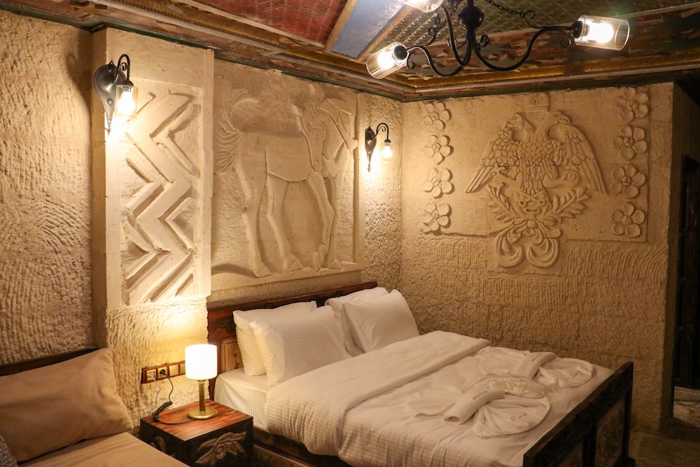 Olivia Cave Hotel 7/44