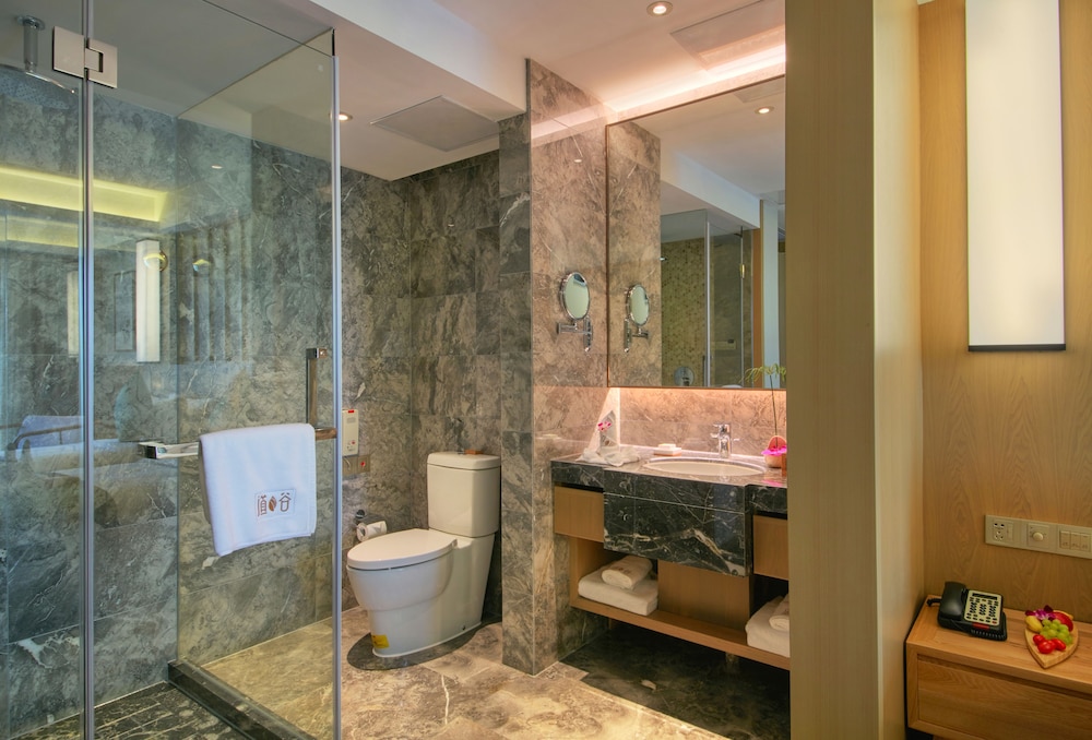 Blossom Water Museum Hotel 24/77