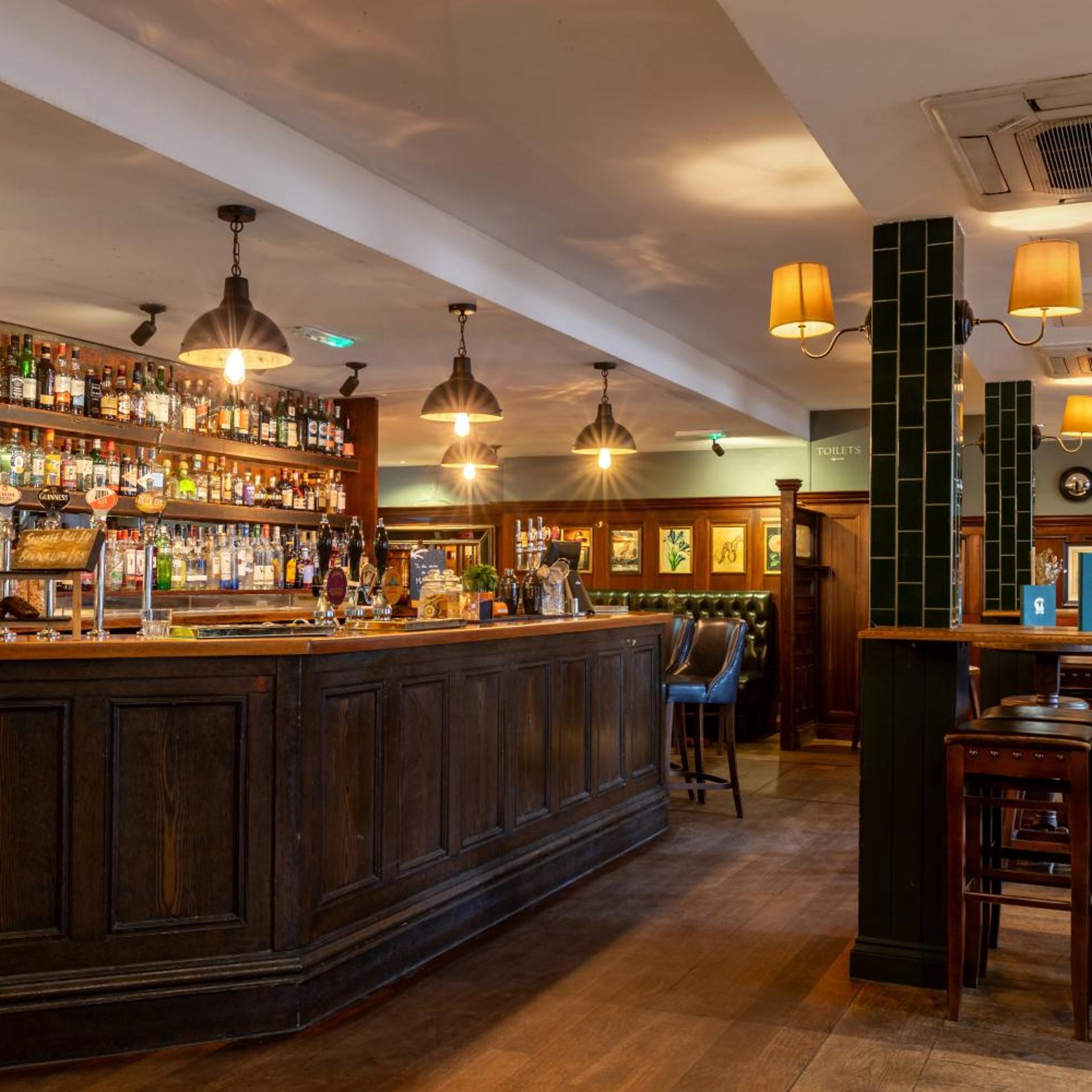 Coach & Horses Hotel 38/49