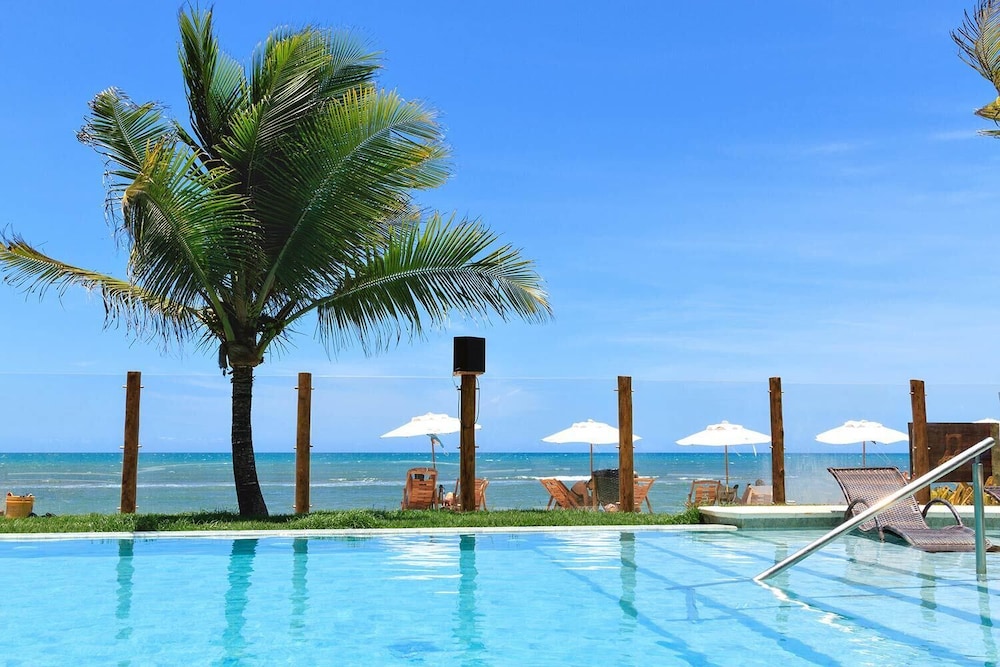 Carambola Hotel 18/30