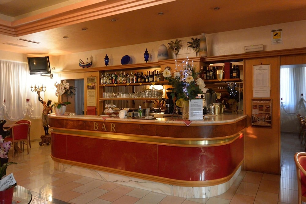 Belle Arti Hotel 3/37