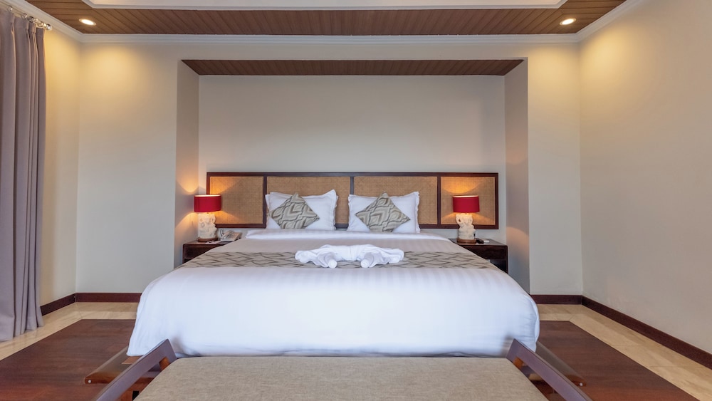 1 BEDROOM, POOL, VILLA, SEA VIEW