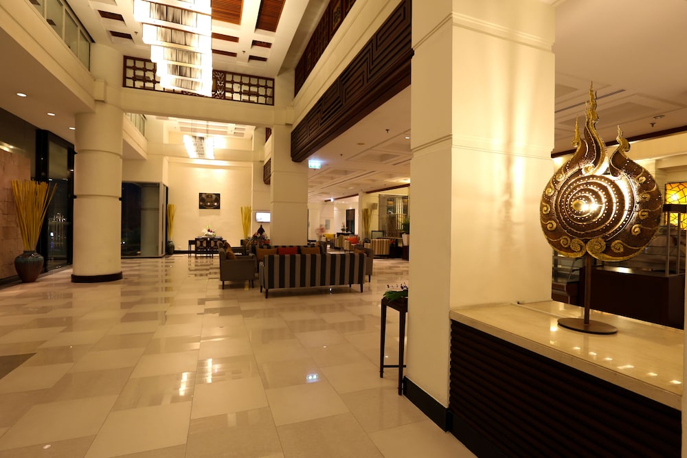The Imperial Hotel And Convention Centre Korat 6/68