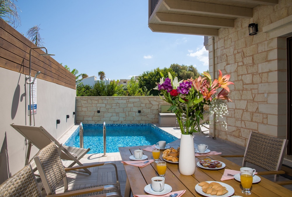 Sirocos Villas 19/50