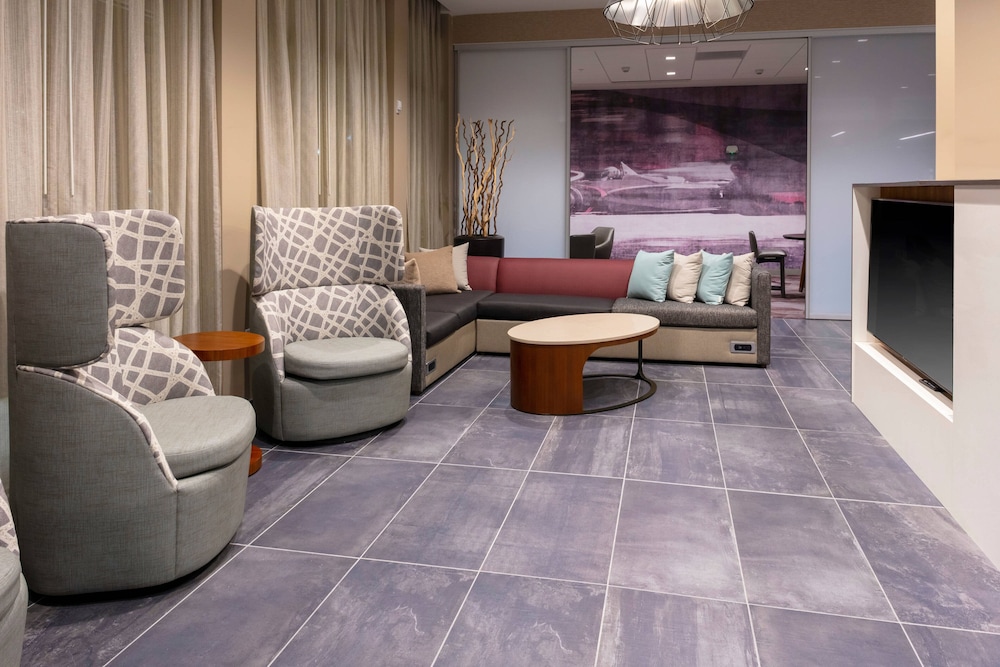Courtyard By Marriott Indianapolis West-Speedway 30/44
