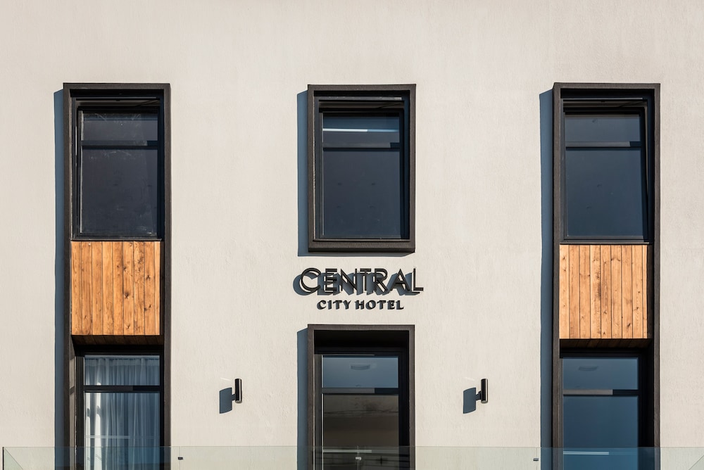 Central City Hotel 2/50