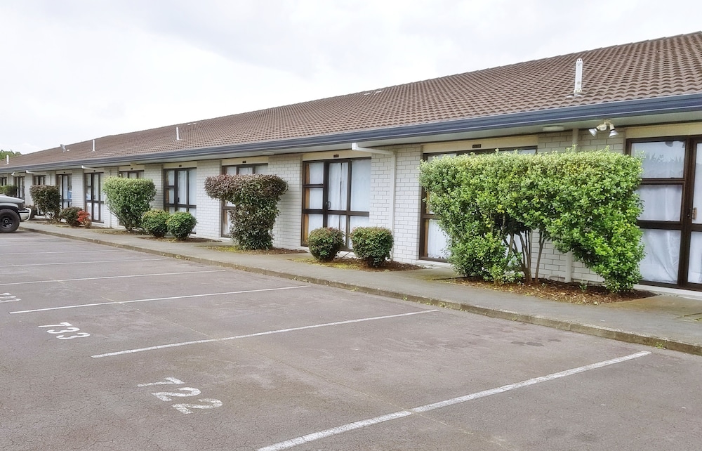 Garden Inn Airport 32/50