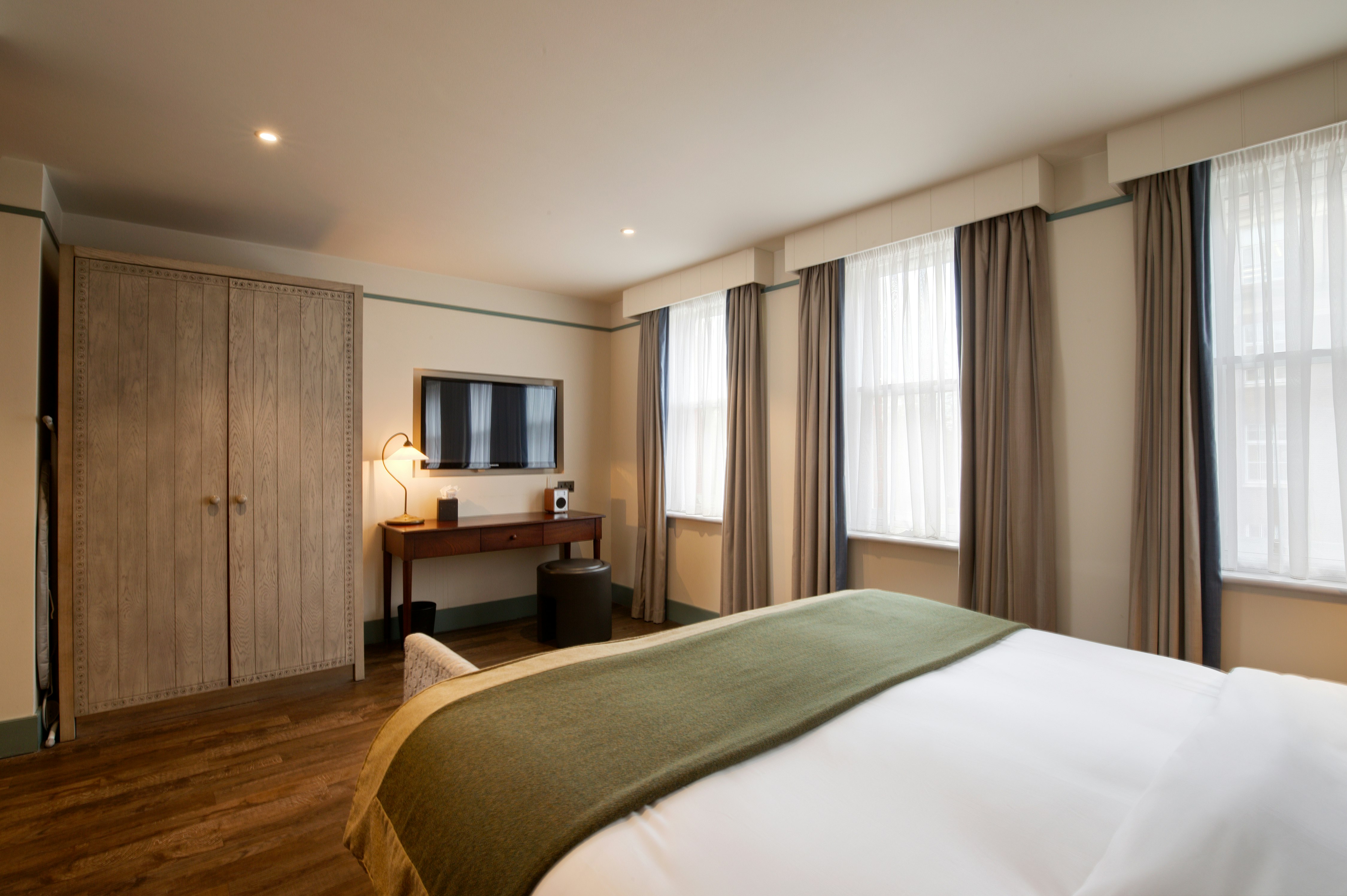 The Morton Hotel 8/36