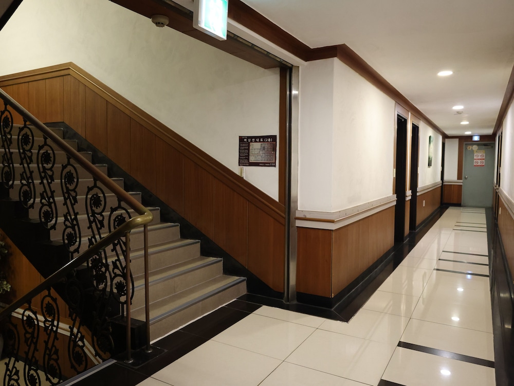 Andong Park Hotel 33/55