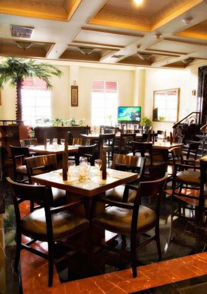 Golden Boutique Hotel Melawai 42/48