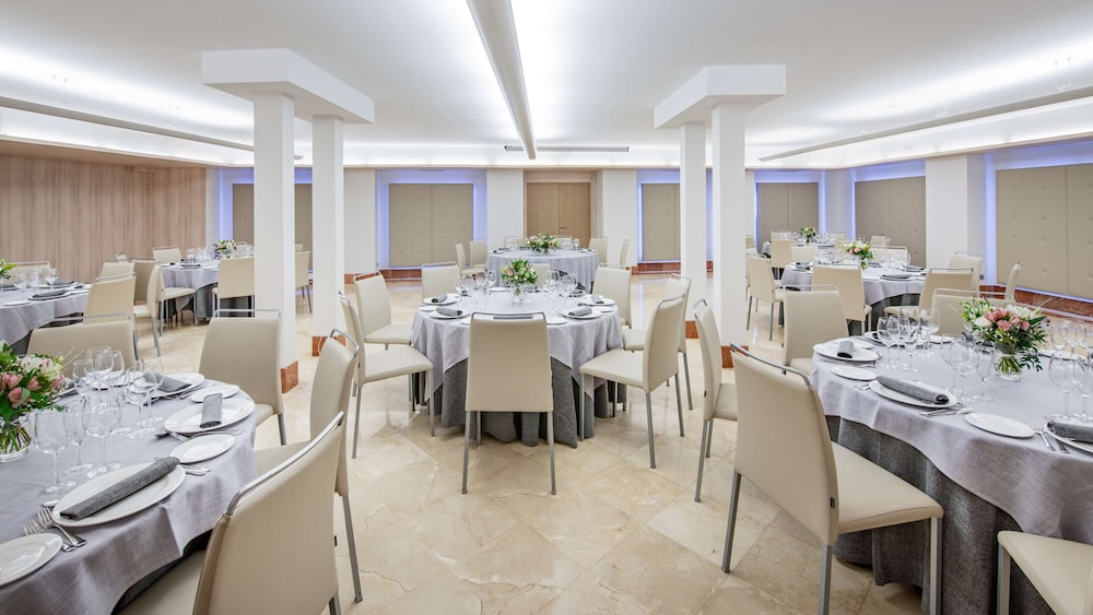 Nh Collection Caceres Palacio de Oquendo 38/50
