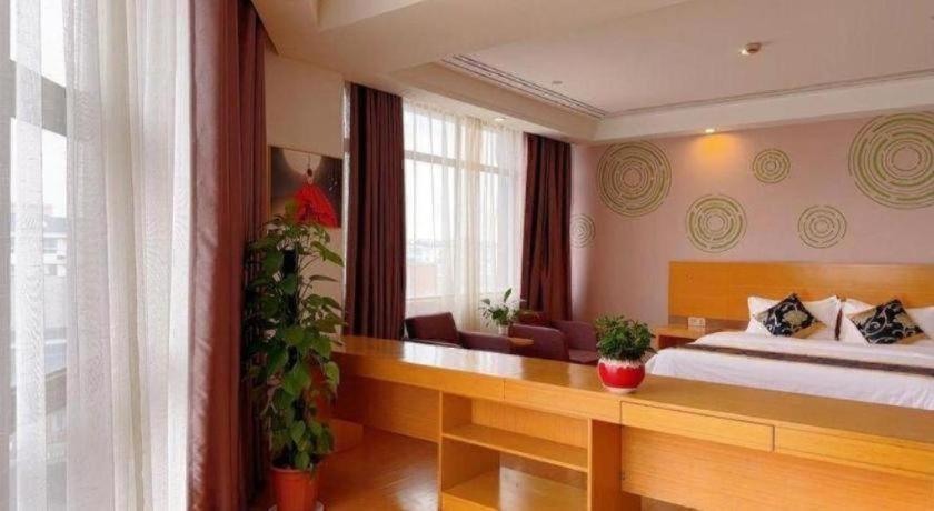 GreenTree Inn ShangHai Fengxian District XiaoTang Road Hotel 24/50