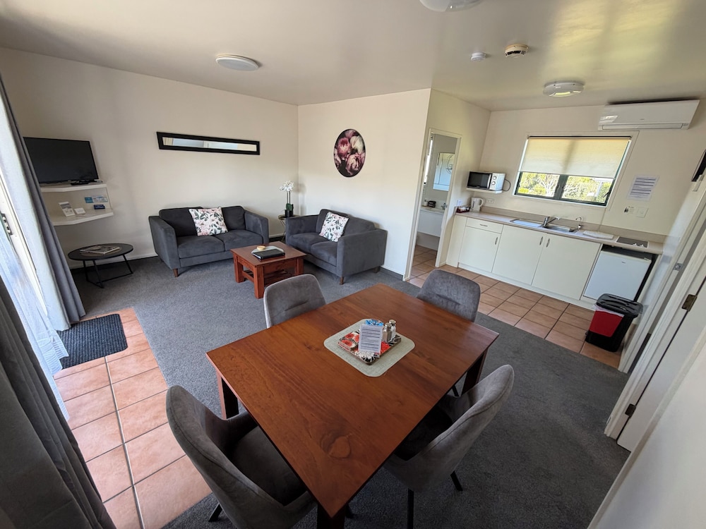 Coromandel Court Motel 26/41