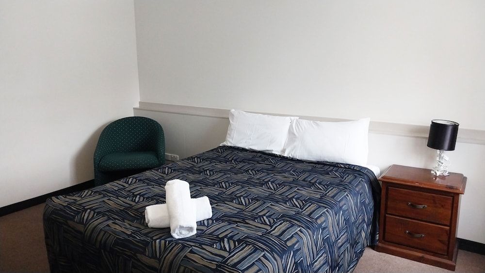 Miners Lodge Motor Inn 32/60