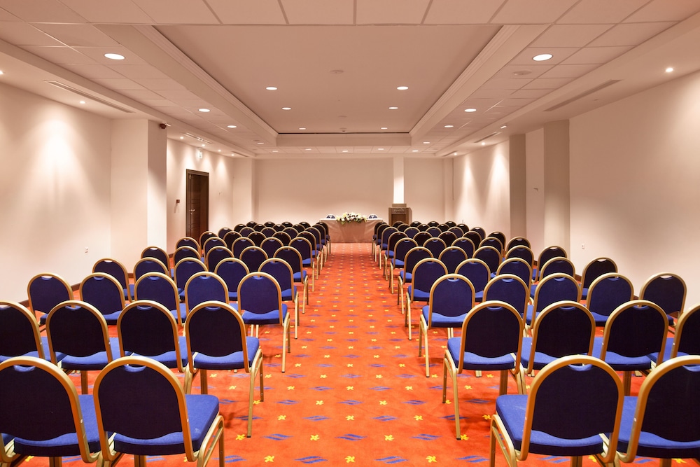 Kipriotis Panorama Hotel and Suites 59/66