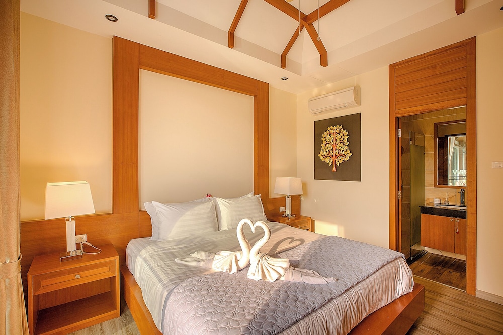 4 Bedrooms, Pool, West, Villa, 4 King Beds, Rawai Vip Villas Kids Park And Spa 4/7