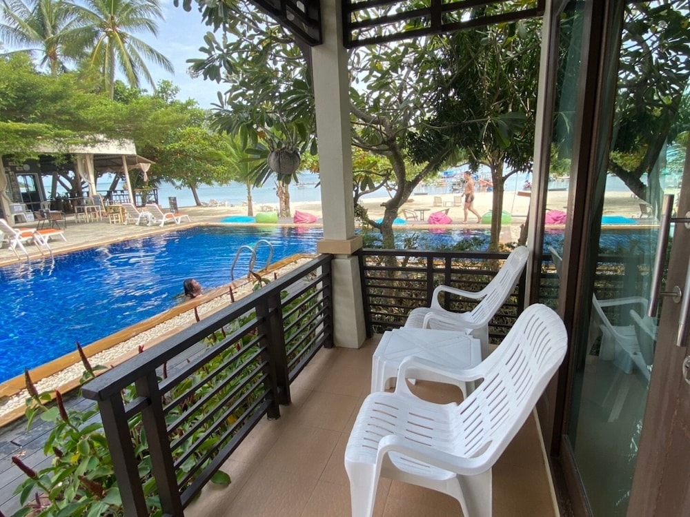 Poolsawat Villa 22/49