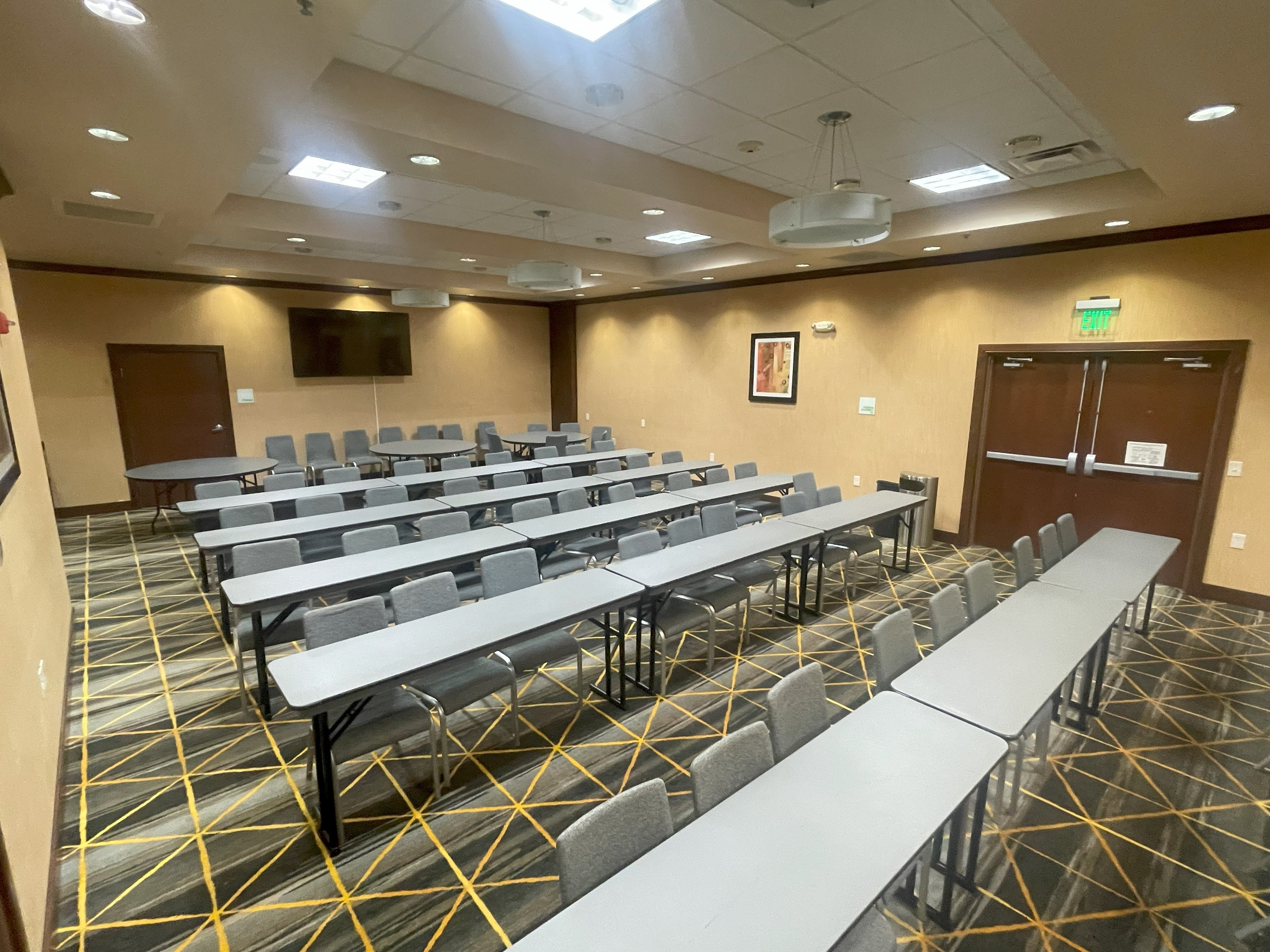 Holiday Inn Jackson Nw Airport Road 72/79