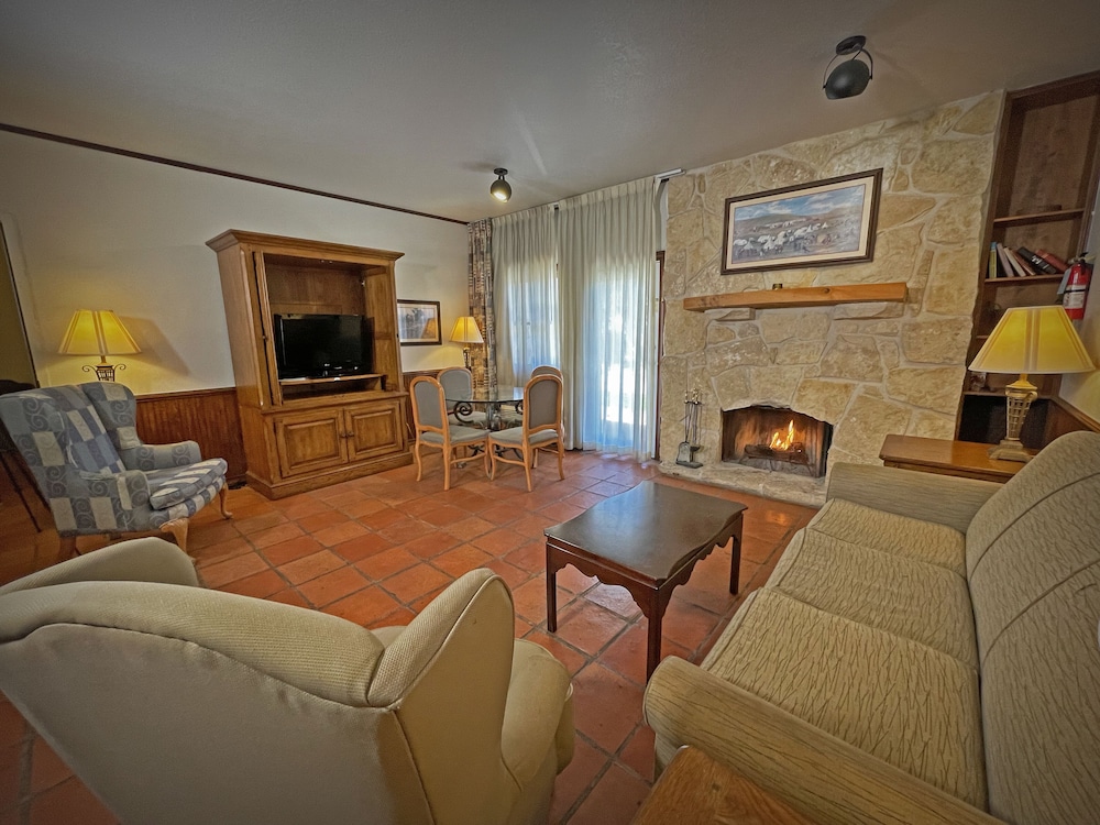 Y O Ranch Resort Hotel 33/55