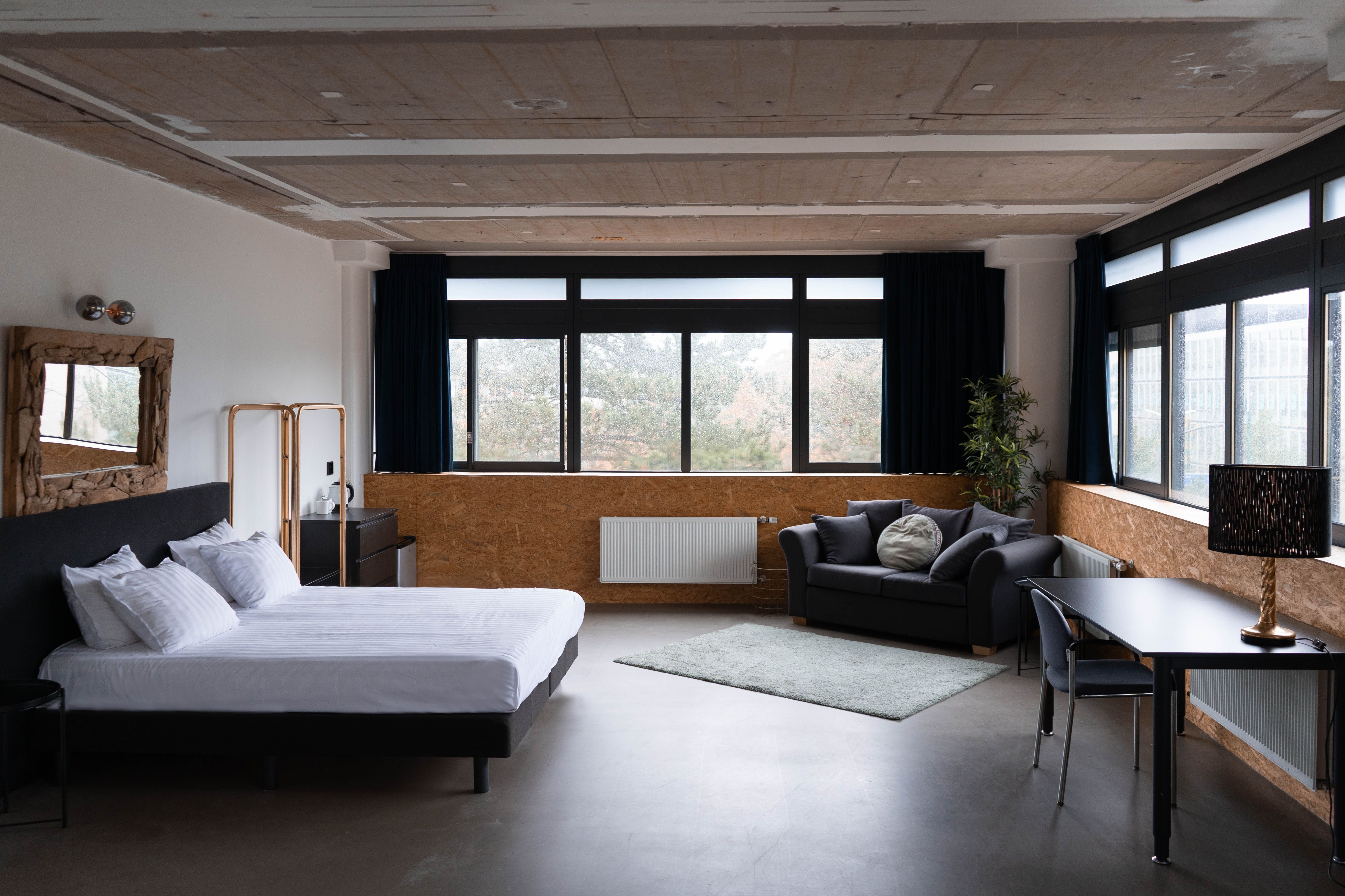 Urban Hotel The Golden Stork 4/7