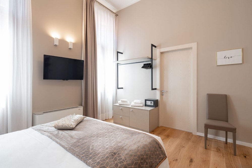 Hotel Palazzo Martinelli Dolfin 23/57