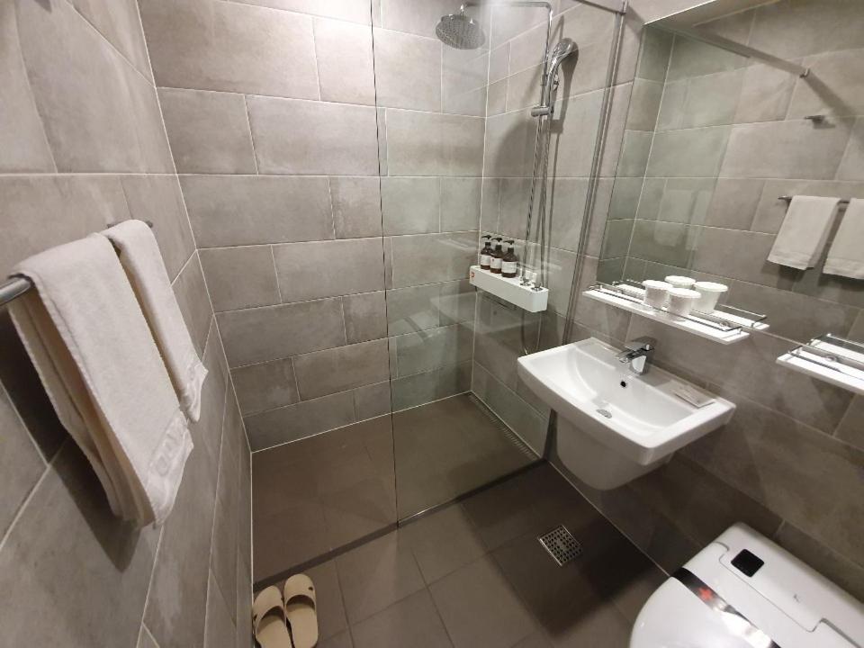 Deluxe, Double or Twin Bed, Sea View, Hotel Wooyeon Flora 6/9