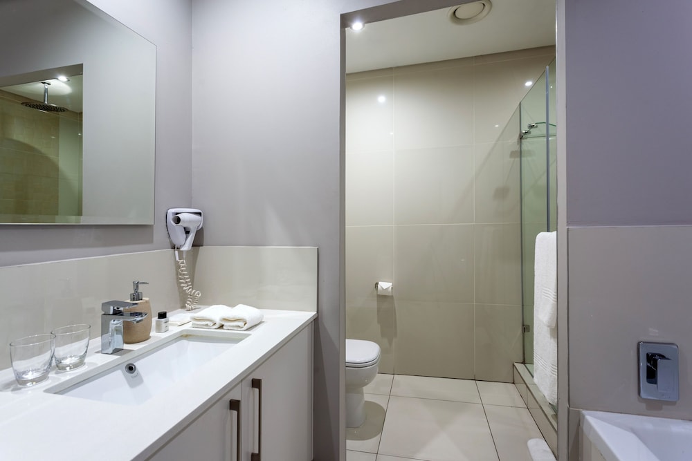 Cloud 9 Boutique Hotel And Spa 50/50