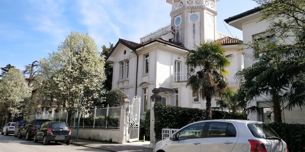 Hotel Villa Delle Palme 70/79