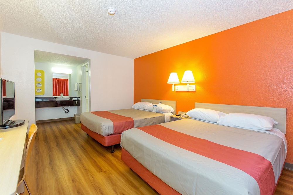 Motel6 Hayward, CA – Silicon Valley Gateway 28/61
