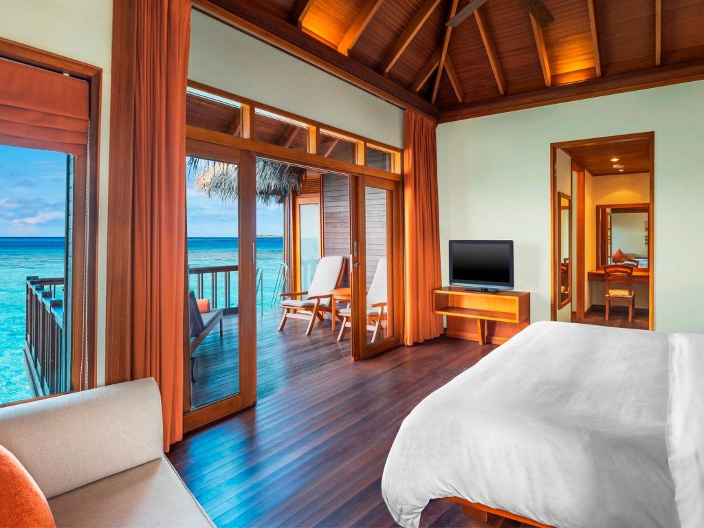 Overwater, Premium, Villa, King Bed, Ocean View, Plunge Pool