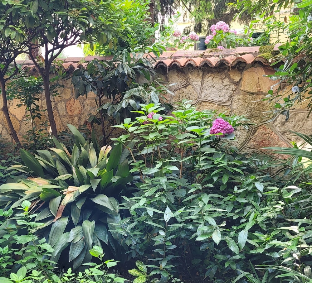 Admiral Hotel Villa Erme 55/60