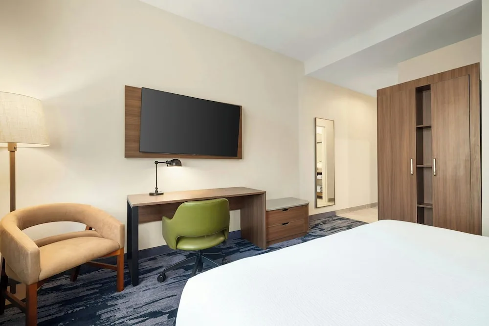 Fairfield by Marriott Inn & Suites Forrest City 11/33