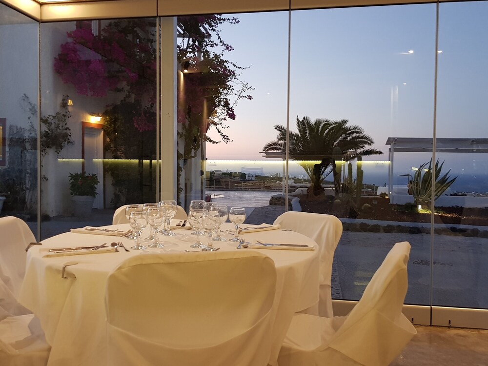 Thea Luxury Resort 36/66