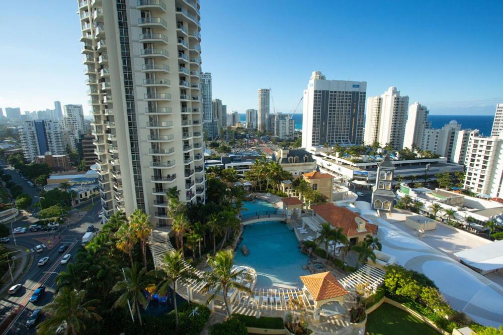 Surfers Paradise Private Apartments 57/59