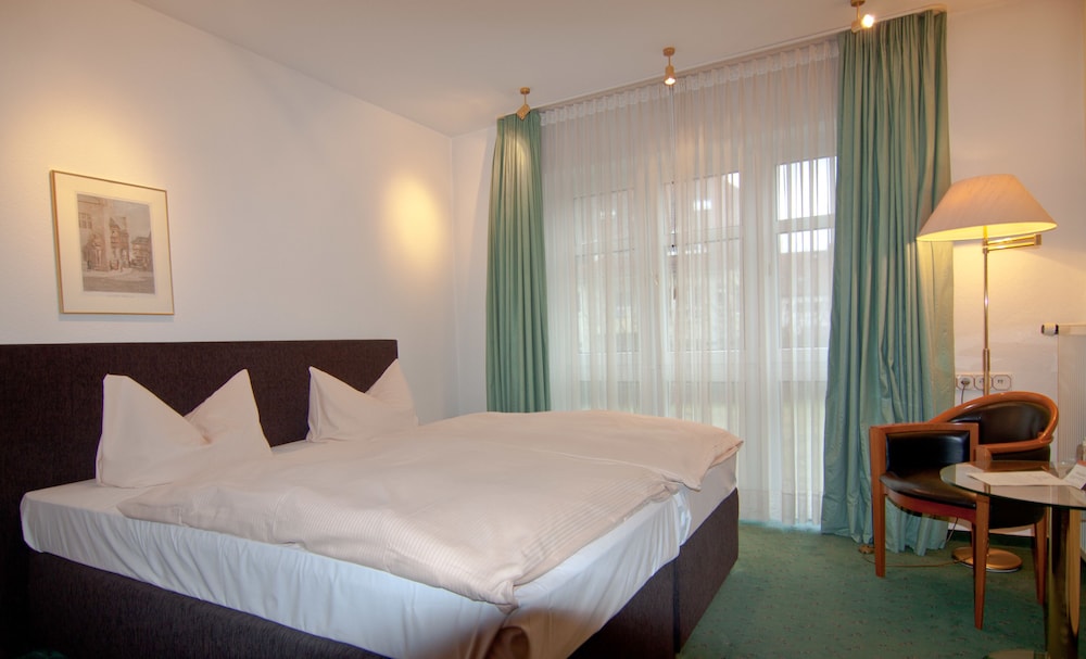 Parkhotel Unter Den Linden 8/35