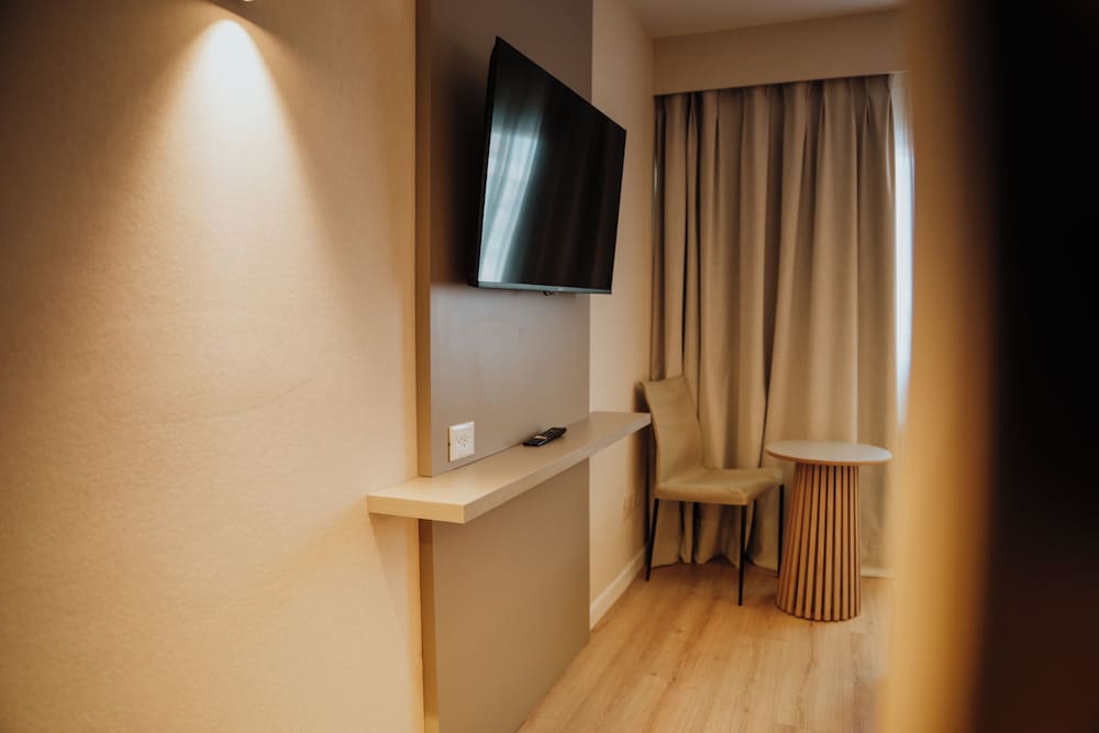 LAS LENGAS HOTEL 12/60