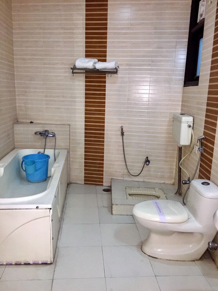 Hotel Vishal Residency(Mahipalpur) 25/64
