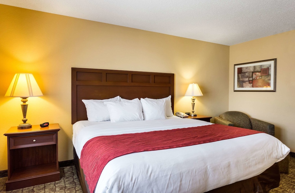 Comfort Inn & Suites Blytheville, AR 14/39