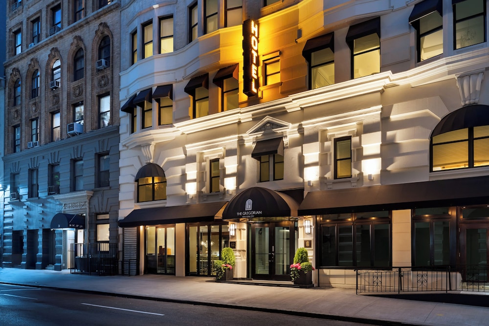 The Gregorian Hotel 3/50