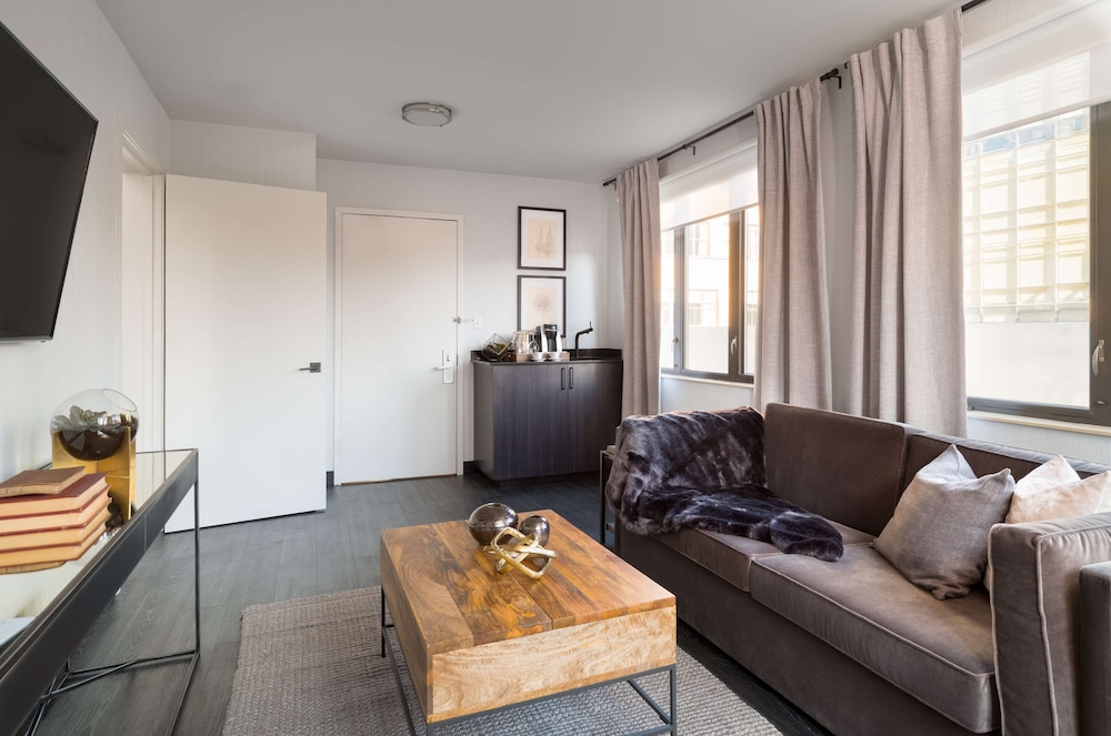 AMTD Idea Tribeca Hotel 37/49