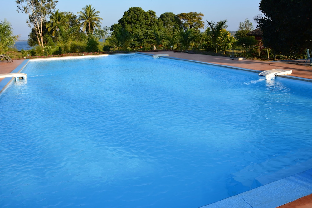Red Earth Kabini 30/49