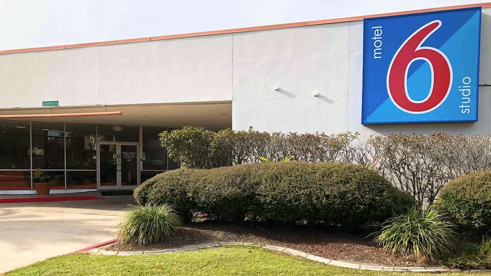 Motel6 La Place, LA in LAPLACE - LA