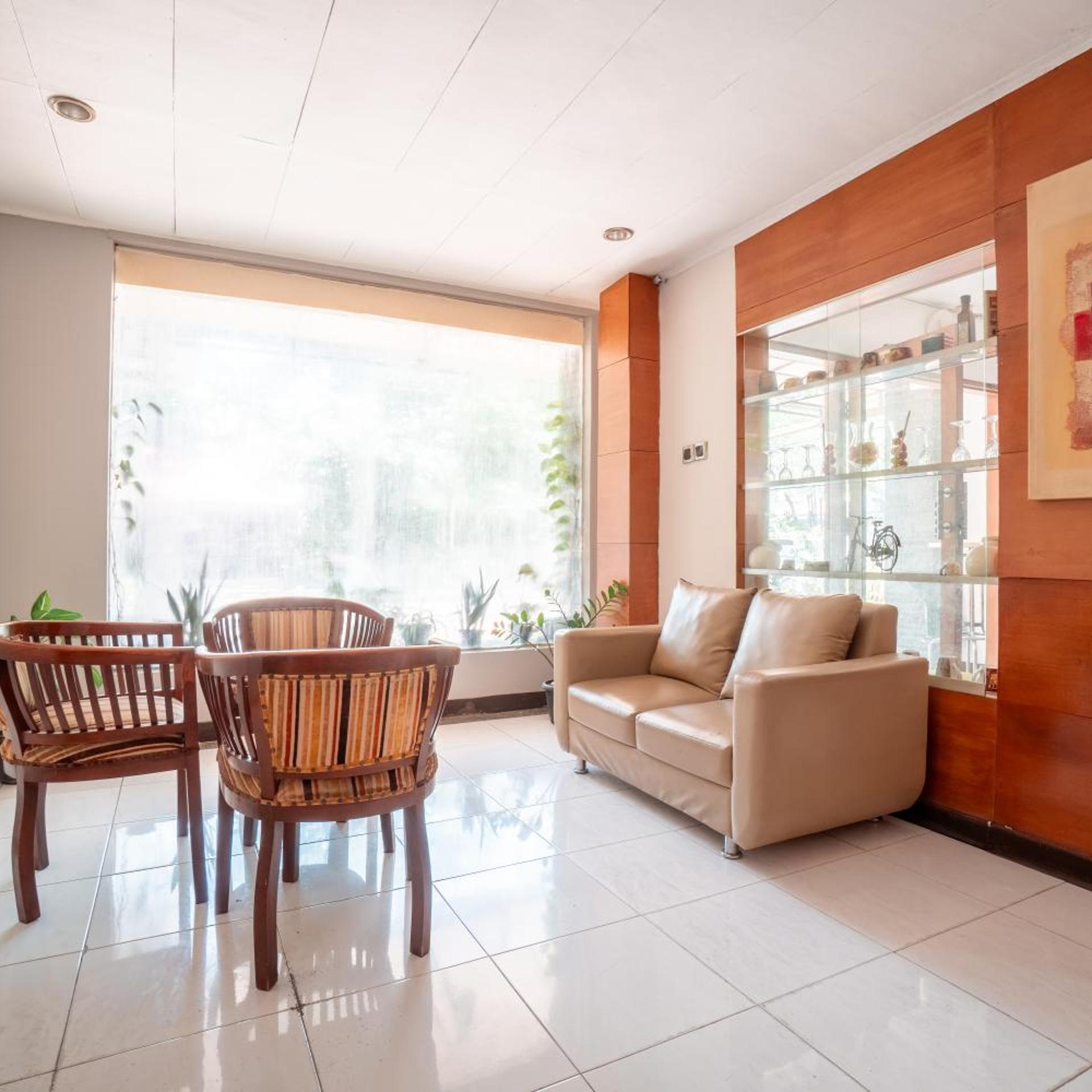 Rehat at Hotel 10 Buah Batu 38/50