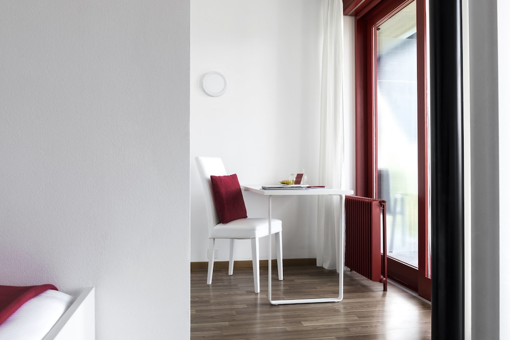 Hotel Serpiano 28/80
