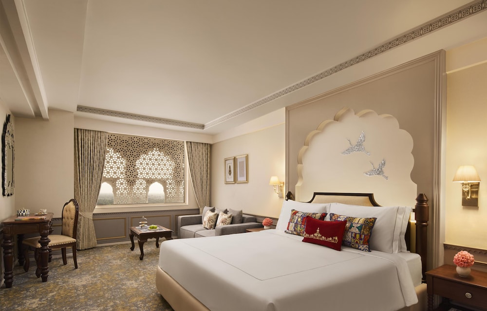 Anantara Jewel Bagh Jaipur Hotel 24/71