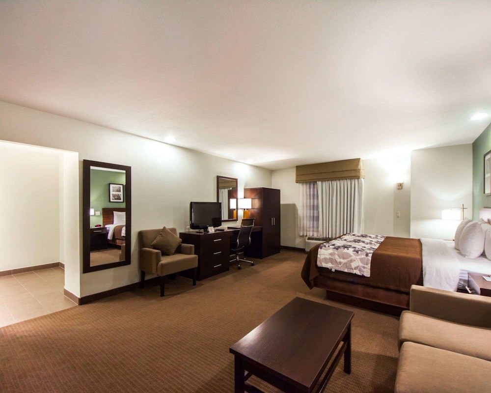 Sleep Inn & Suites Edmond Near University 25/44