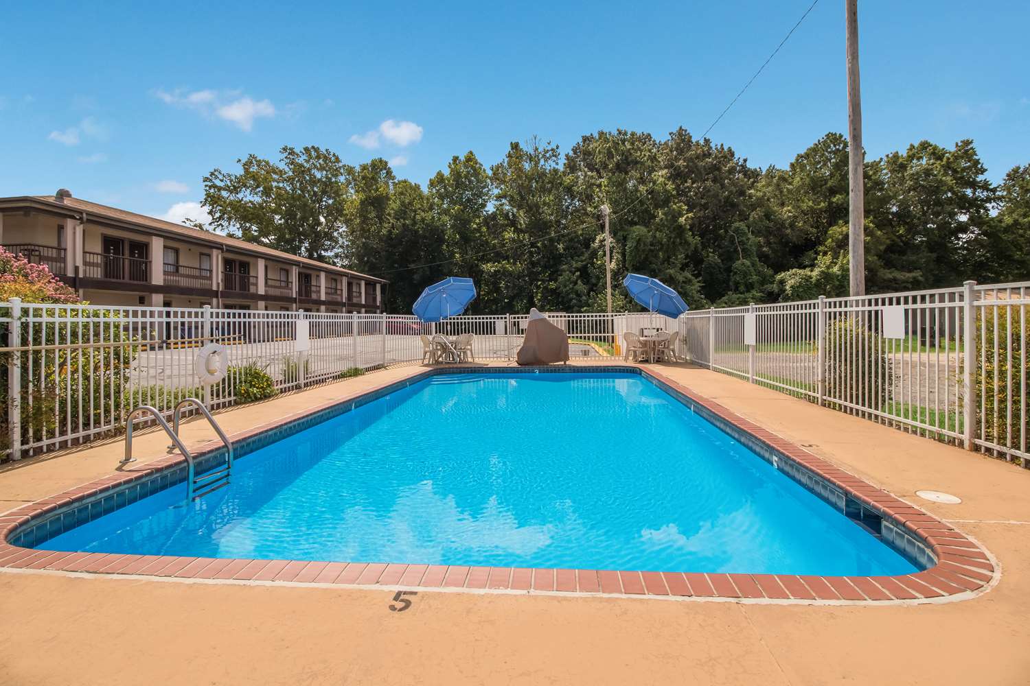 Best Western Mckenzie 24/34