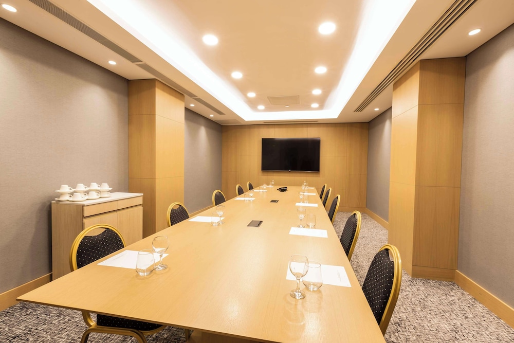 Radisson Hotel Istanbul Harbiye 43/49